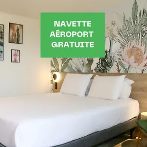 Hotel Kyriad Aeroport Marseille, Vitrolles (Bouches-du-Rhone)